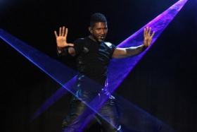 Watch Usher performing Numb on Ellen show