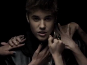 Justin Bieber revealed hottest teaser for upcoming clip Boyfriend