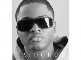 Taio Cruz Dynamite No 1 on U.K. Singles Chart