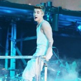 Justin Bieber Dirty Dancing On A Bar