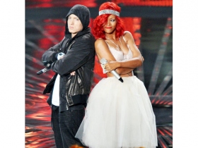 EMINEM opening performance of MTV VMAs 2010