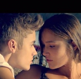 Justin Bieber's video As Long As You Love Me arrived in full