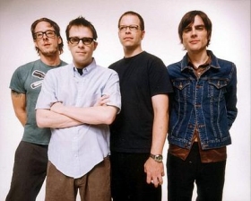 MUSIC VIDEO: Weezer 'Memories'