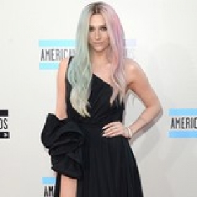 Ke$ha Grateful for Her Fans’ Support