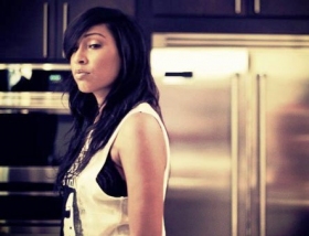 Video premiere: Melanie Fiona is a woman in love in '4 AM' video